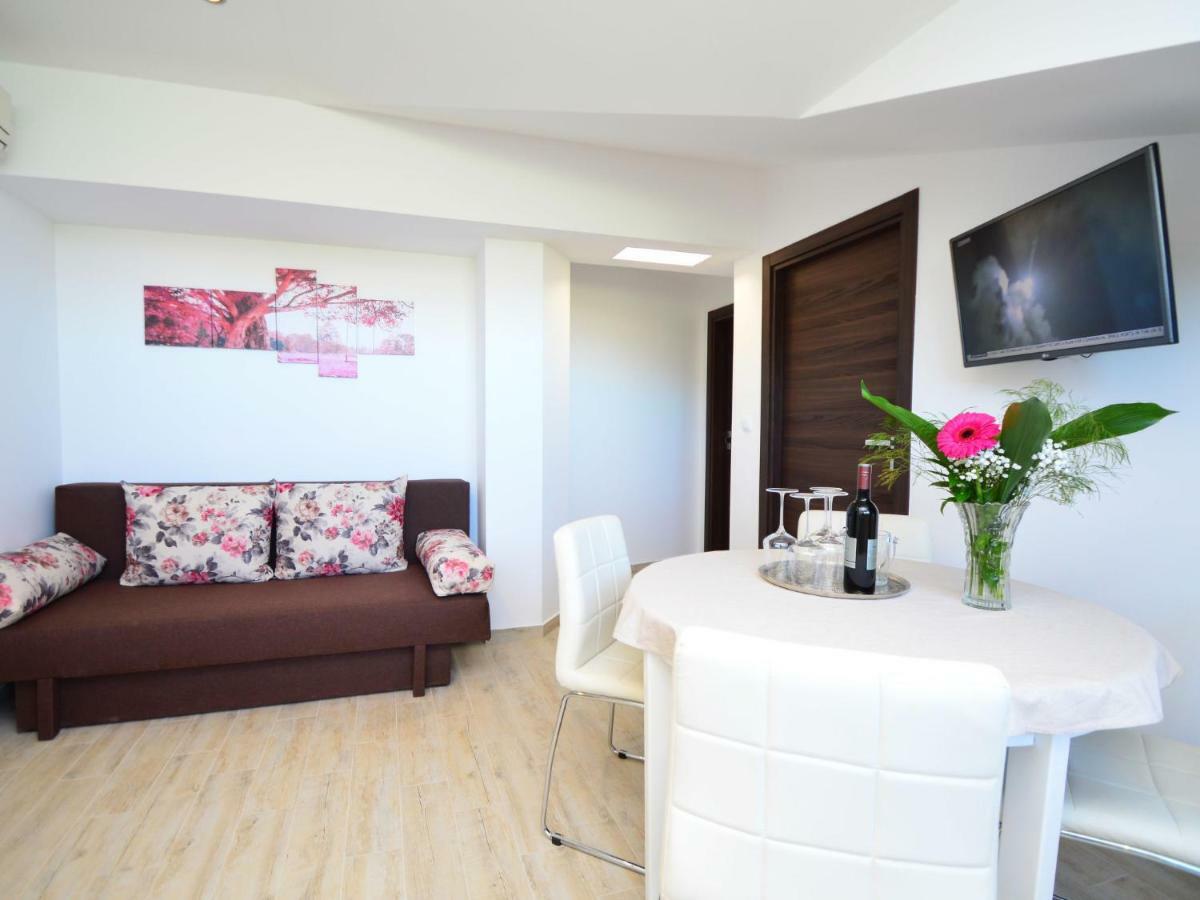 Apartment Rina-3 By Interhome Vodice Bagian luar foto